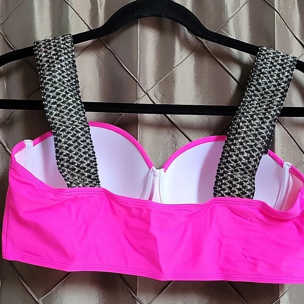 NWT. OOH LA LA Retro Moulded Cup Hot Pink Bikini w/Elastic Straps